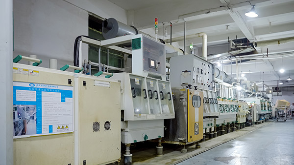 Alkaline vacuum etching line